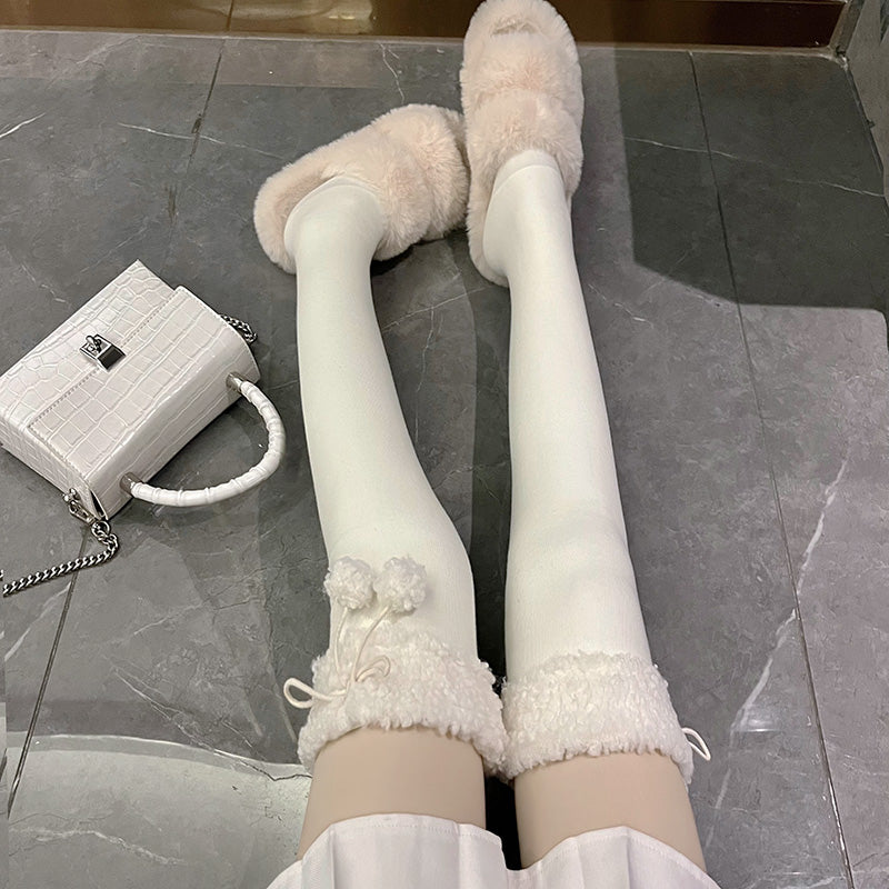 Lamb black wool knee-high socks