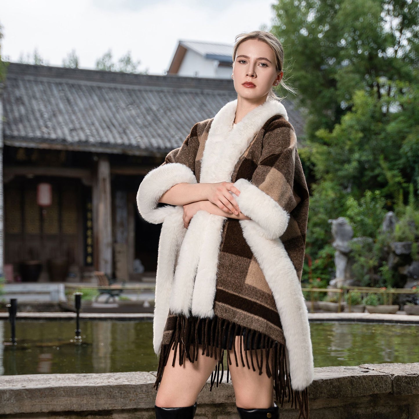 New Plus Size Cloak Hooded Fleece-lined Thickened Fur Shawl Loose Versatile Coat