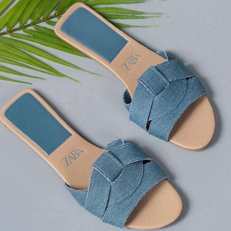 2025 Women's Flat Slippers Woven Comfortable Women's Shoes Casual Bottom Slippers New Summer Sandalias Mujer Luxury Designer