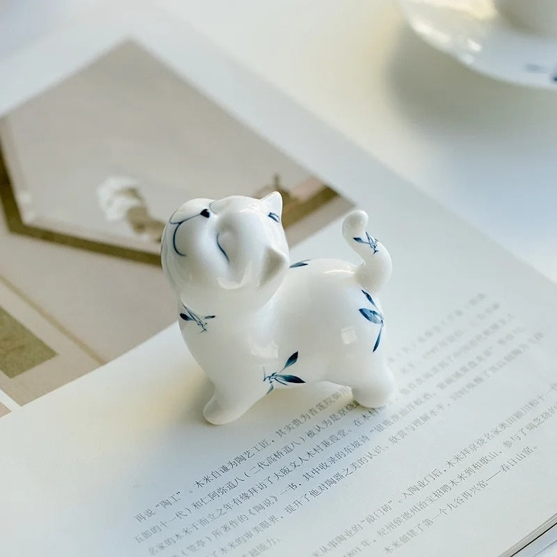 Decorative Ceramic Ornament Proud Cat Tea Pet
