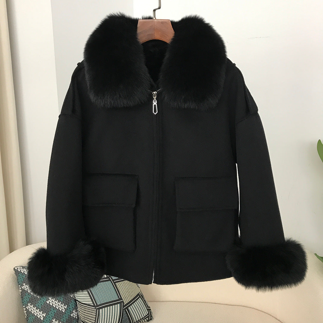 Short double-sided wool overcoat for autumn and winter. Velvet.