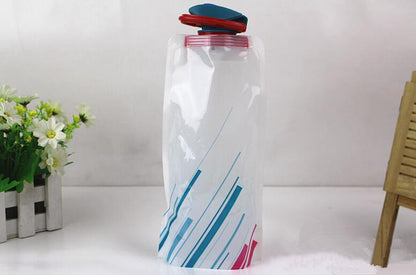 Foldable outdoor drinking bag