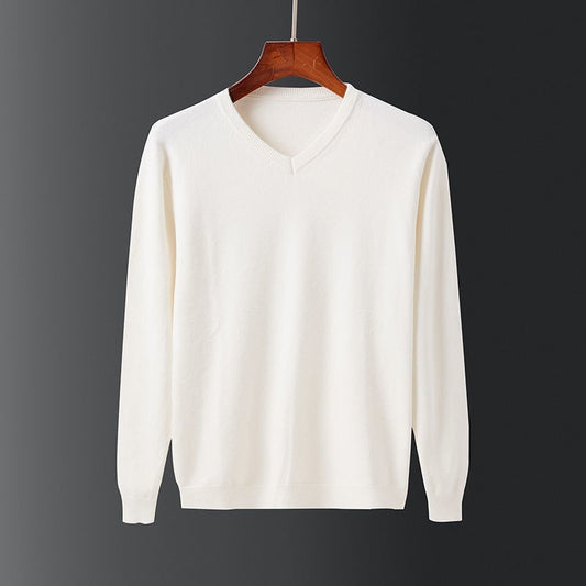 Simple, trendy Slim Fit base shirt