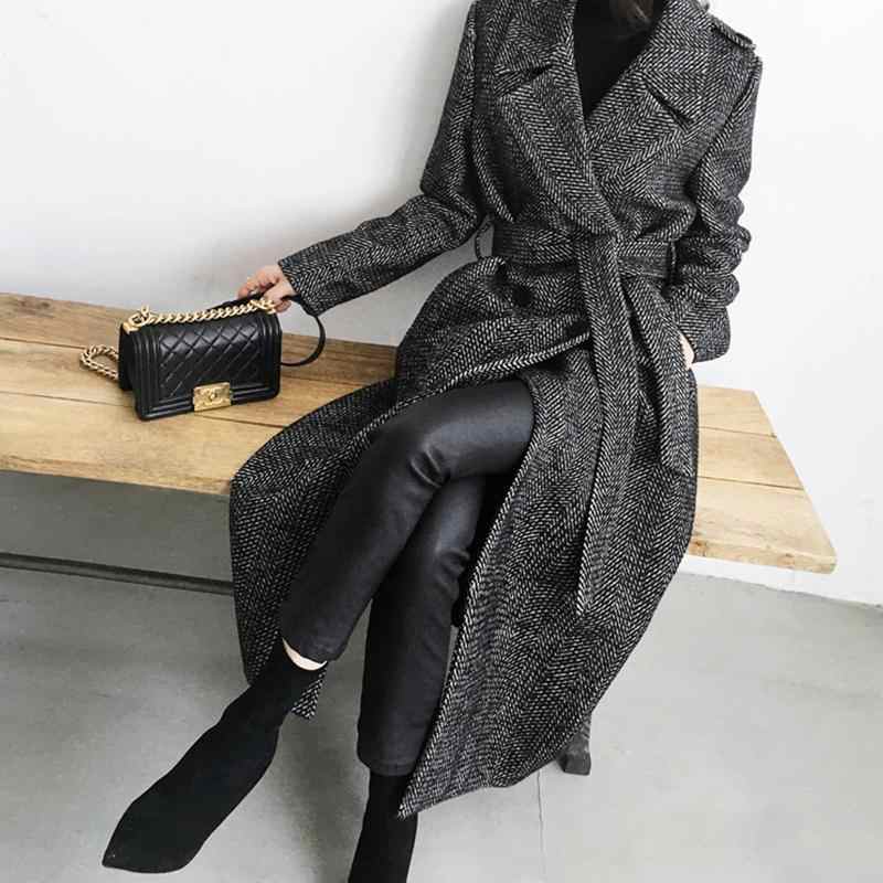 Korean-style medium-length wool coat for women