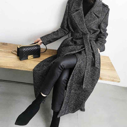 Korean-style medium-length wool coat for women