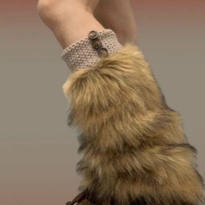 Warm sock capes imitating fur, fluffy, sweet, cool, and spicy girls.