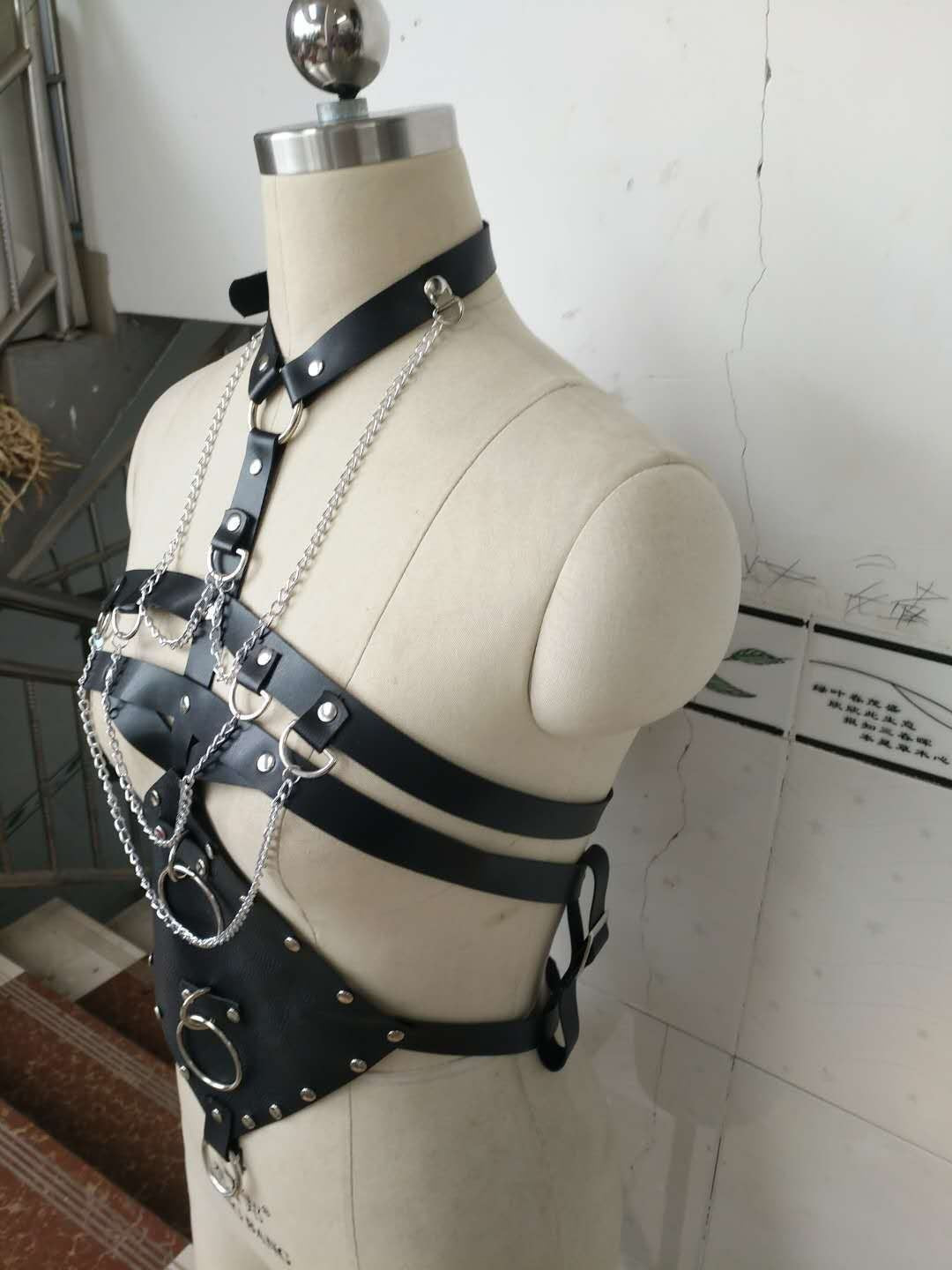 Accessories for women's full leather dance costumes