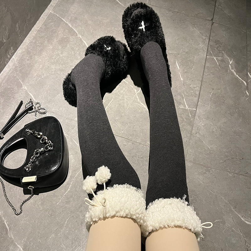 Lamb black wool knee-high socks