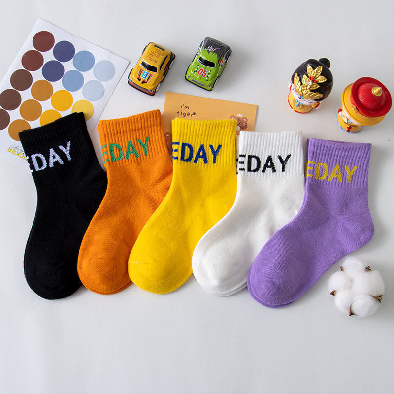 Cartoon Girl Sport Mid-calf Length Sock