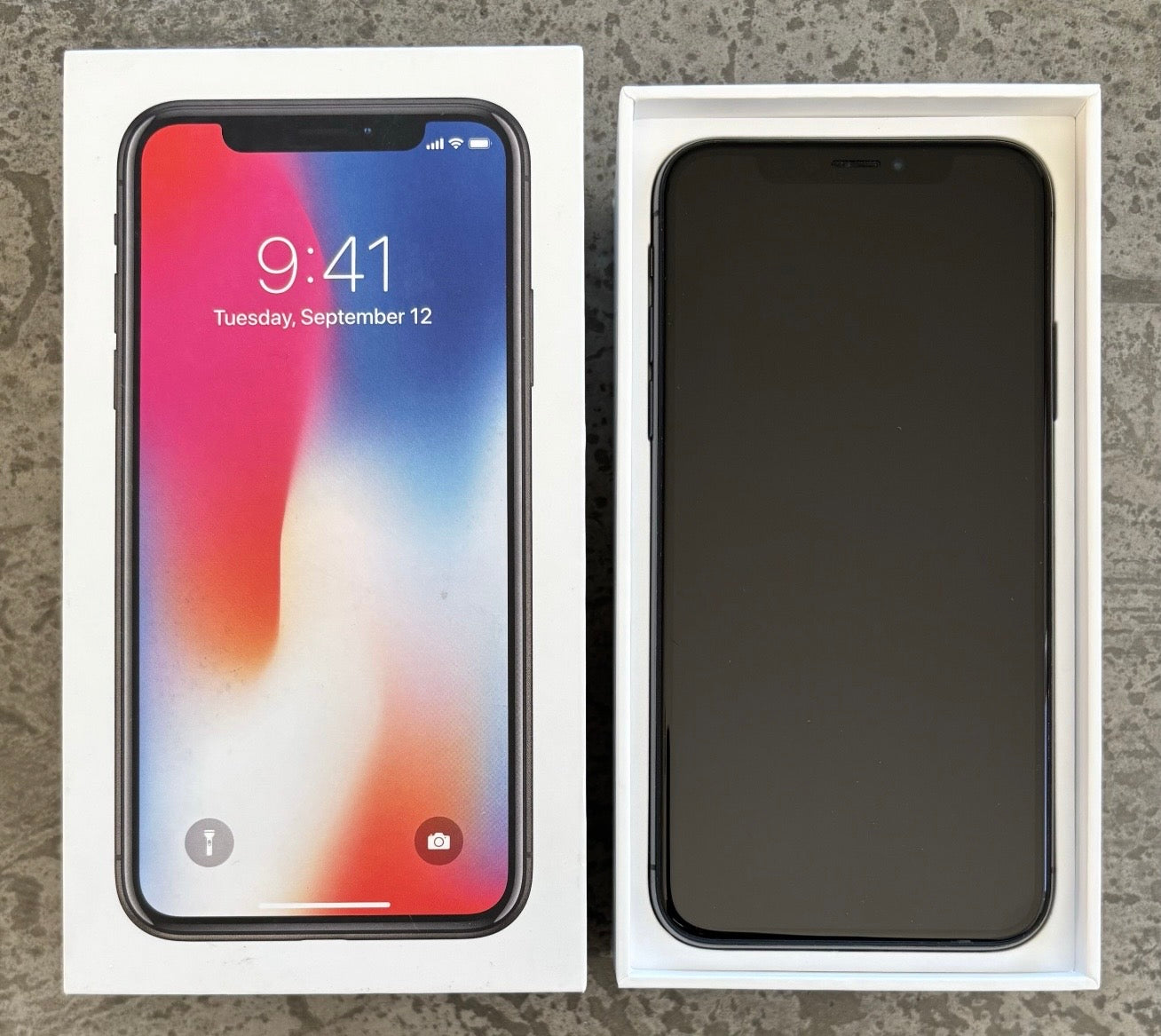 iPhone X