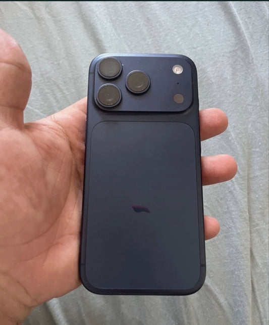 iPhone 17 pro - 256Gb E-SIM