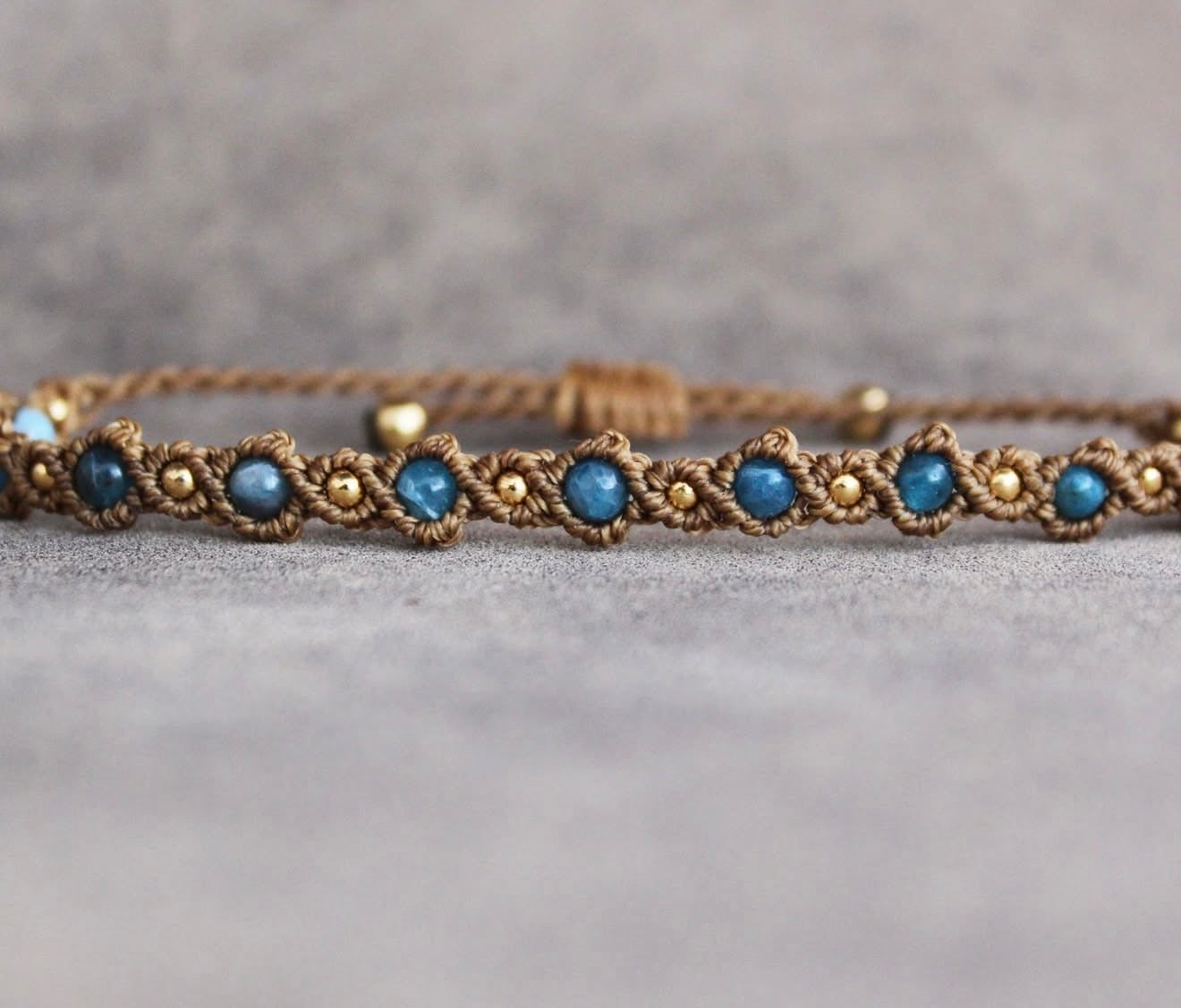 APATITE COMMUNICATION