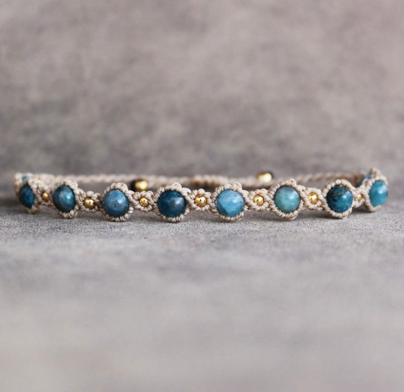 APATITE COMMUNICATION
