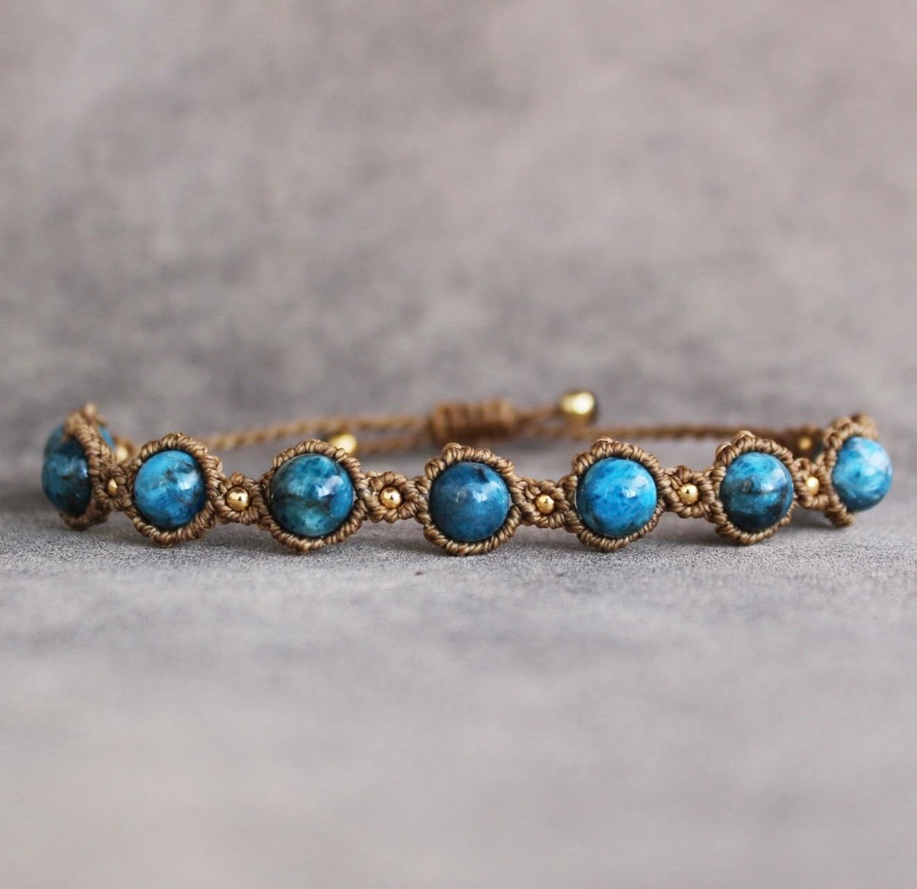 APATITE COMMUNICATION