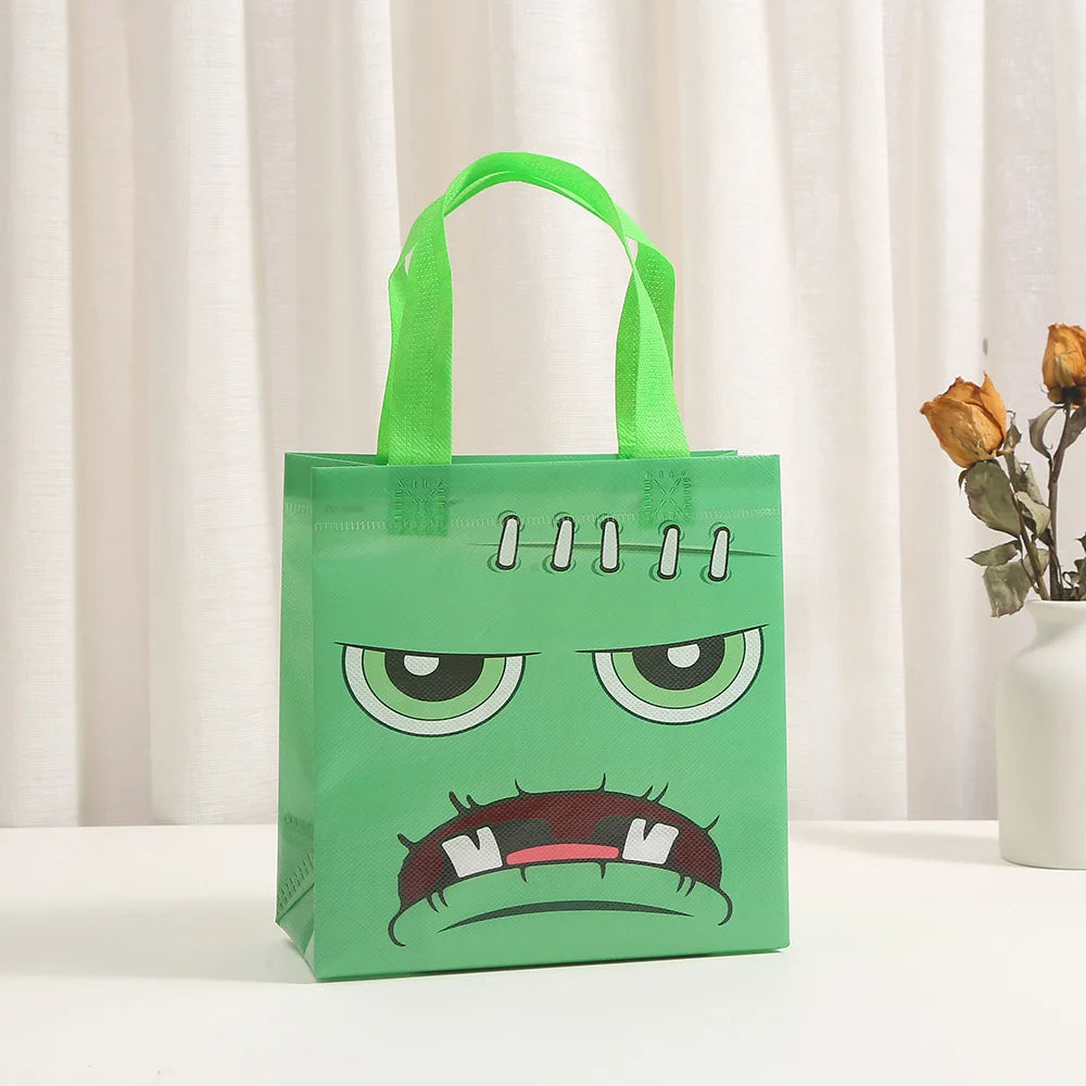 5 PCS Halloween Non-Woven Treat Bags Pumpkin Ghost Bat Mummy Monster Cat Pattern Totes Bag Trick or Treat Halloween Party Favor