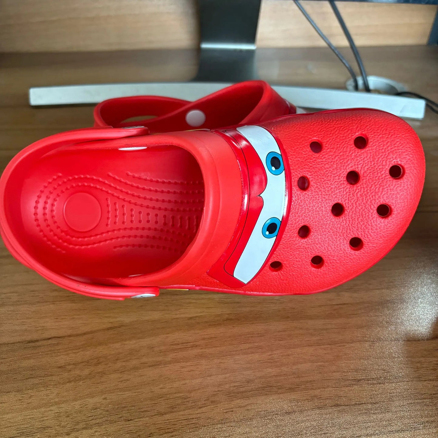 Mcqueens Pixar Cars Cartoon Kawaii Waterproof Breathable Eva Slippers For Adults Solid Outdoor Sandals With Holes Casual Shoes