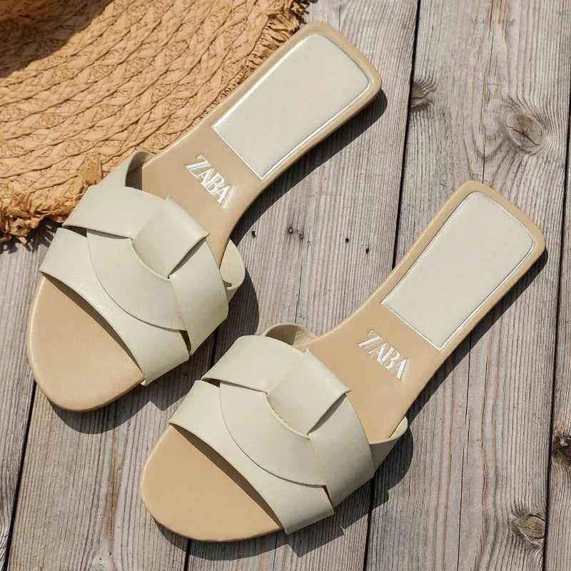 2025  Women's Flat Slippers Woven Comfortable Women's Shoes Casual Bottom Slippers New Summer Sandalias Mujer Luxury Designer