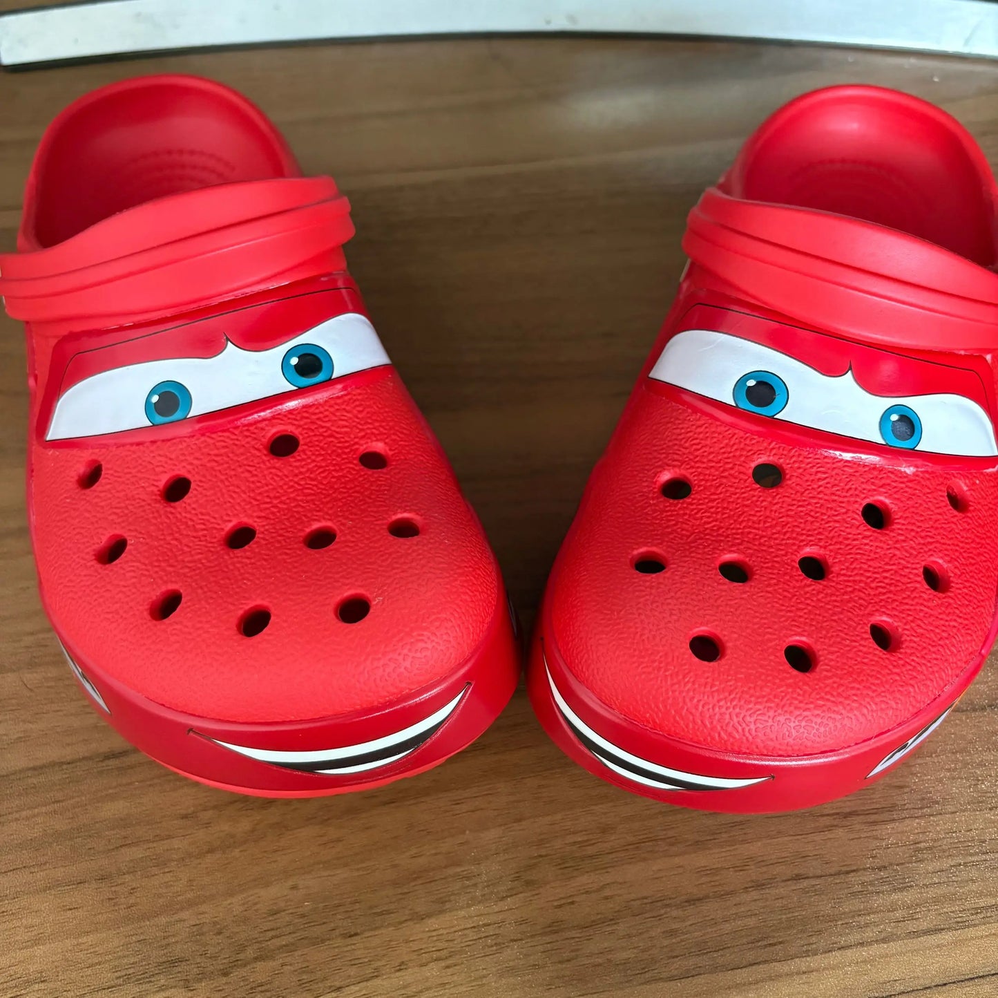 Mcqueens Pixar Cars Cartoon Kawaii Waterproof Breathable Eva Slippers For Adults Solid Outdoor Sandals With Holes Casual Shoes