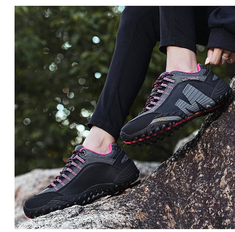 Outdoor couple hiking shoes, men's waterproof hiking shoes, leather tactical shoes, women's non slip outdoor shoes