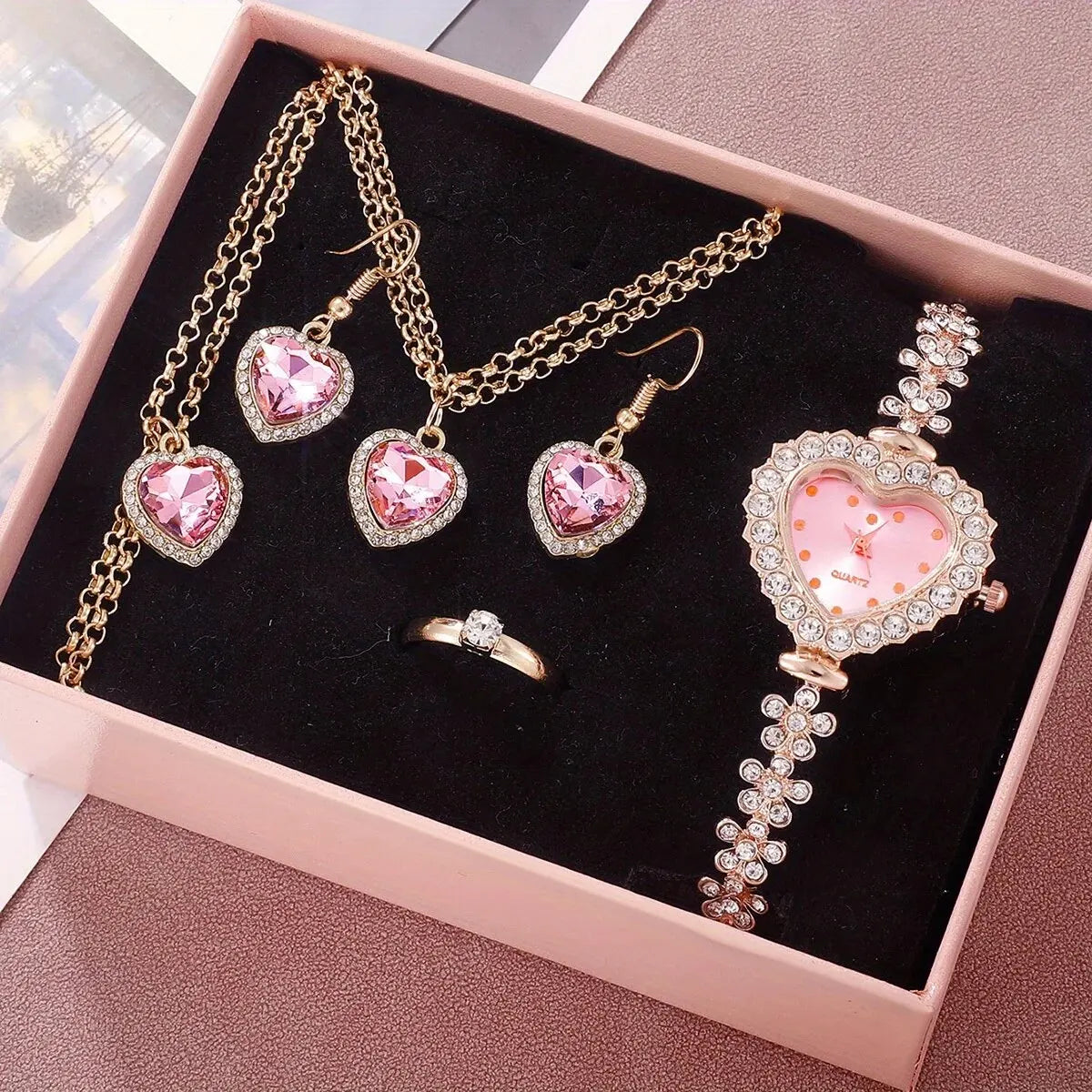6pcs Women's Watch Rhinestone Heart Pointer Quartz Watch Cute Bracelet Wrist Watch &amp; Jewelry Set, Gift For Her