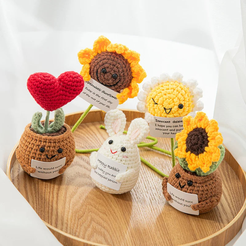 Cute Mini Positive Crochet Bee Hand-woven Animal Doll Thank You Gift for Birthday Teachers Graduation Car Interior Accessories