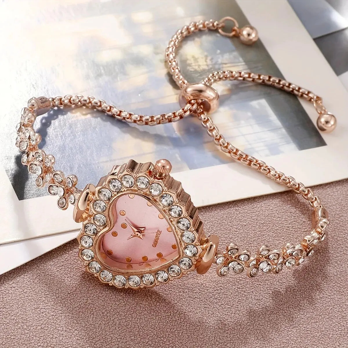 6pcs Women's Watch Rhinestone Heart Pointer Quartz Watch Cute Bracelet Wrist Watch &amp; Jewelry Set, Gift For Her