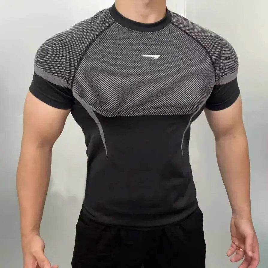 Men's sports T-shirt short-sleeved fitness wear, suitable for running and gym training [European/American sizes]