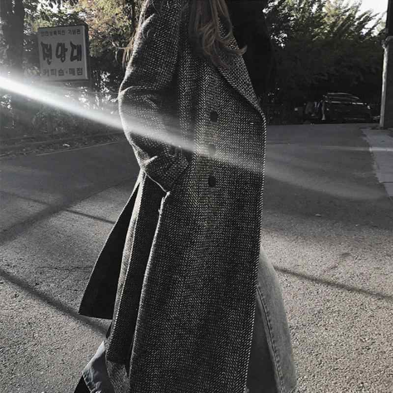 Korean-style medium-length wool coat for women