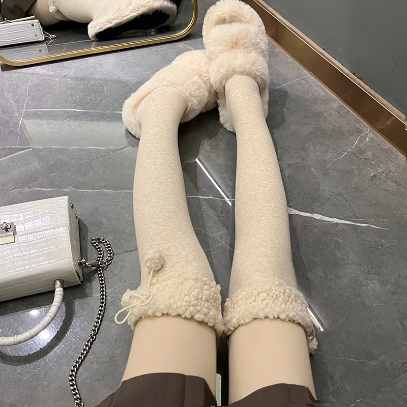 Lamb black wool knee-high socks