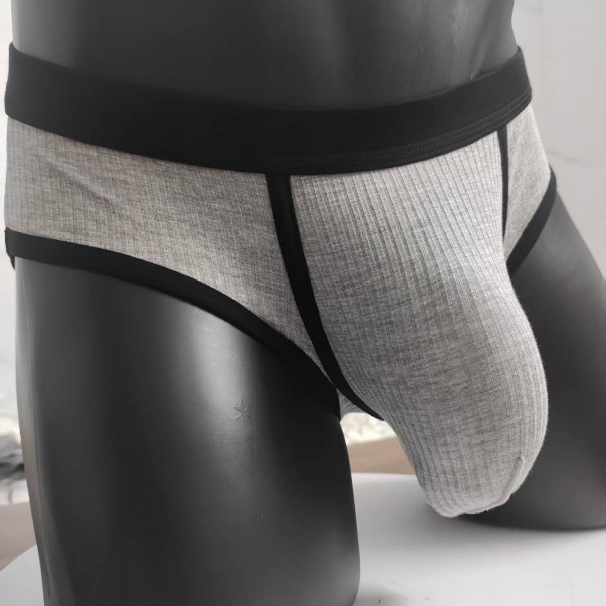 Men's Color Matching Creative Breathable U-shaped Big Bag Briefs